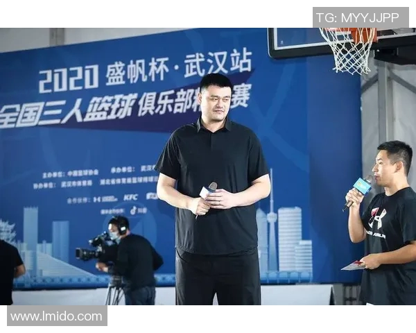 姚明在KTV的精彩瞬间与经典歌曲推荐，带你领略篮球巨星的音乐魅力